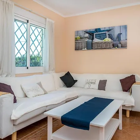 Villa Jeanette By Ghr Rentals *